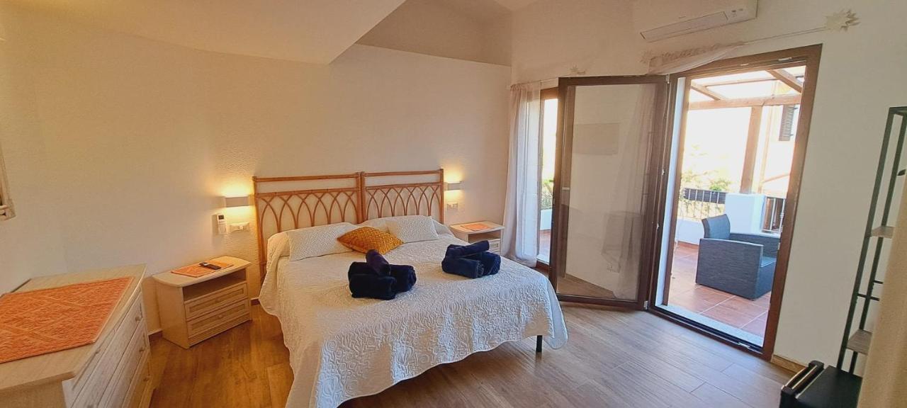 San Teodoro Rooms Exterior photo